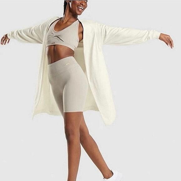 Gymshark White Long Sleeve Knit Mid Length Open Cardigan Sweater Top Size M - Picture 1 of 9